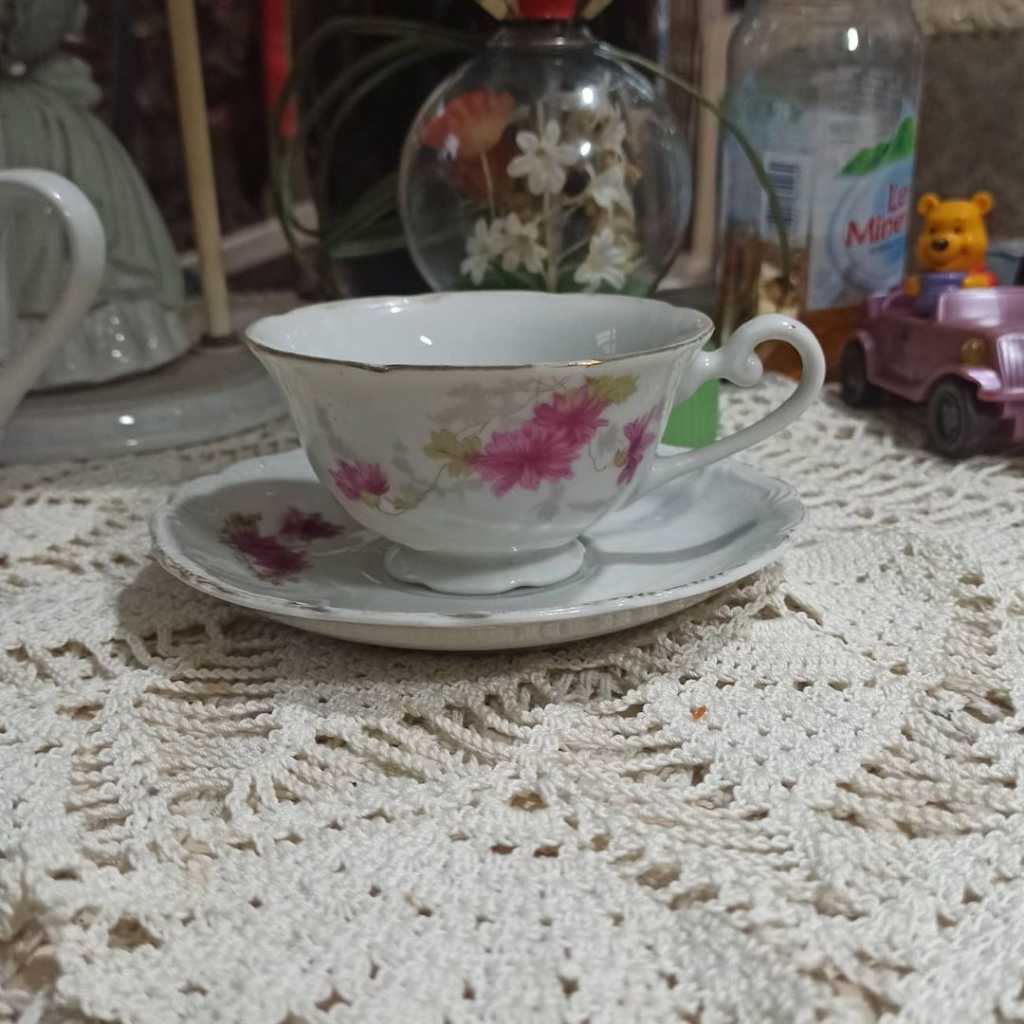 Cangkir Keramik Vintage