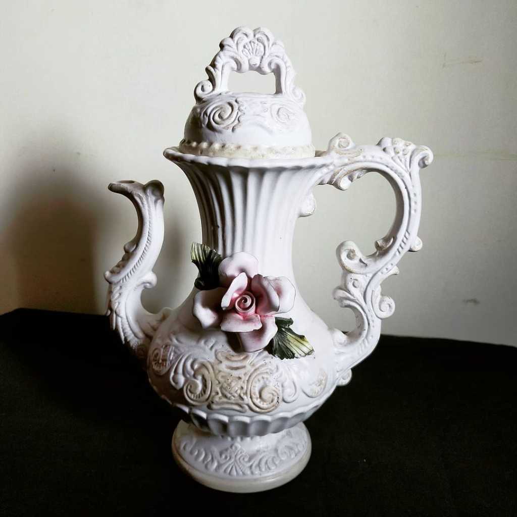 teapot italia porcelain