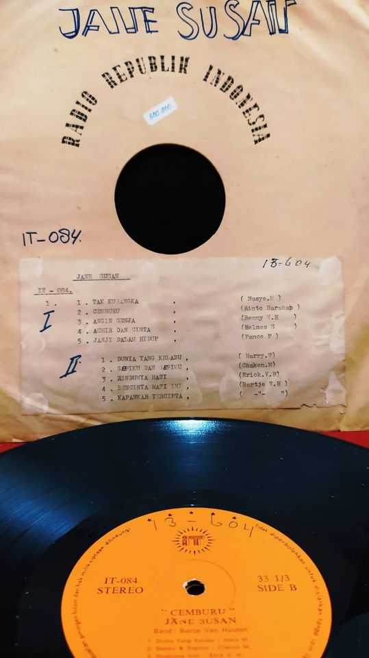 Piringan Hitam Janen Susan - Cemburu