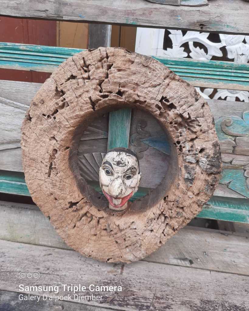 Pajangan Primitif Wayang Cepot