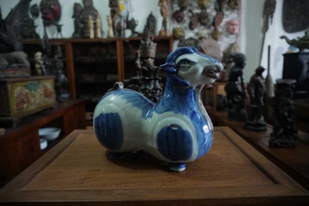 Patung Keramik Vintage