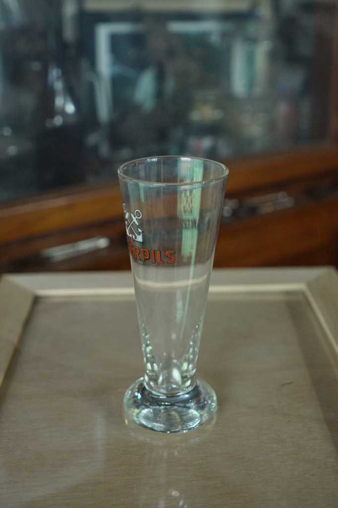 Gelas Iklan Angker Bir