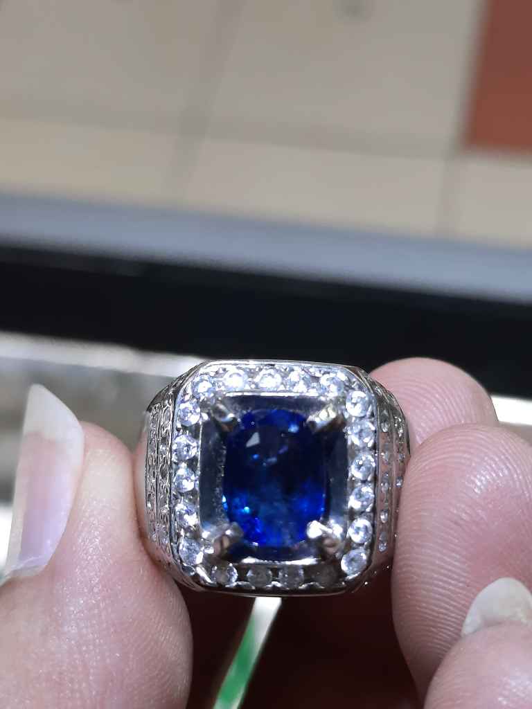 Natural Royal Blue Sapphire