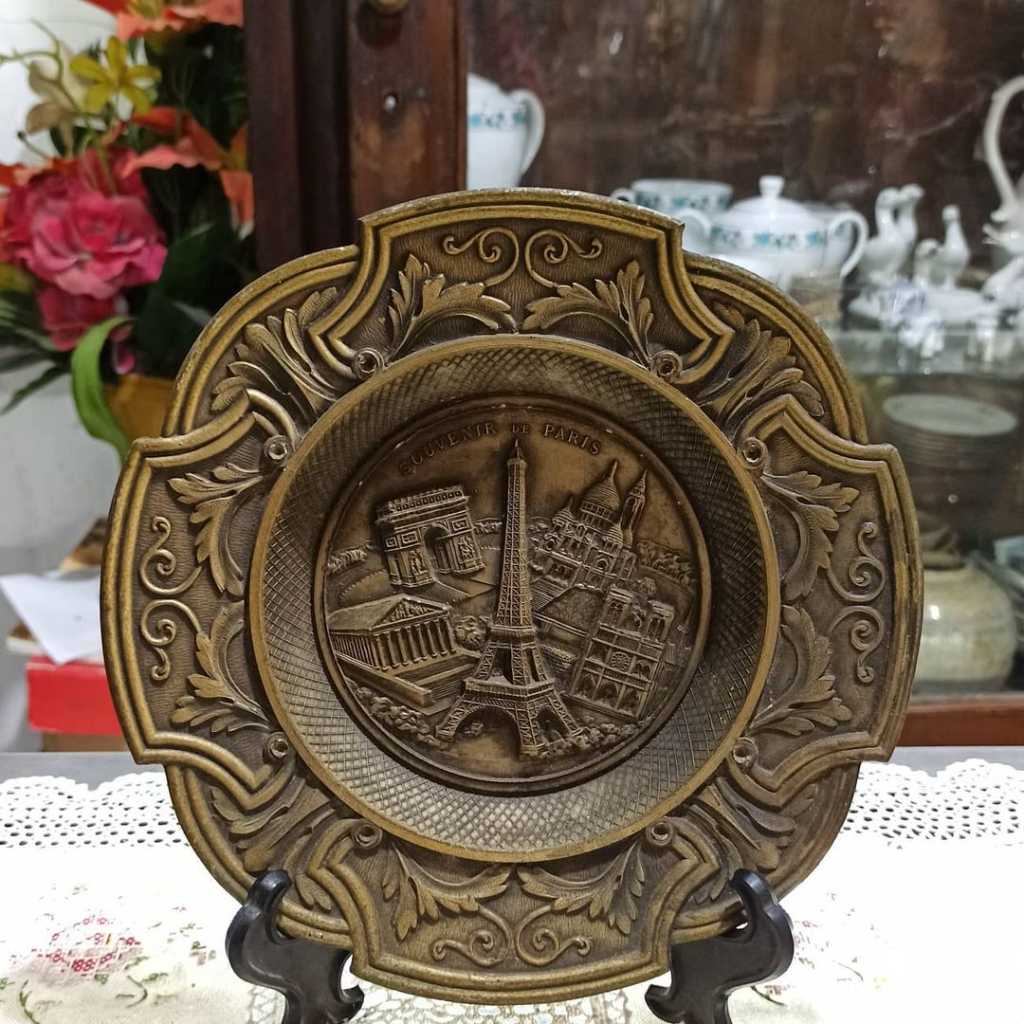 Piring Keramik Vintage