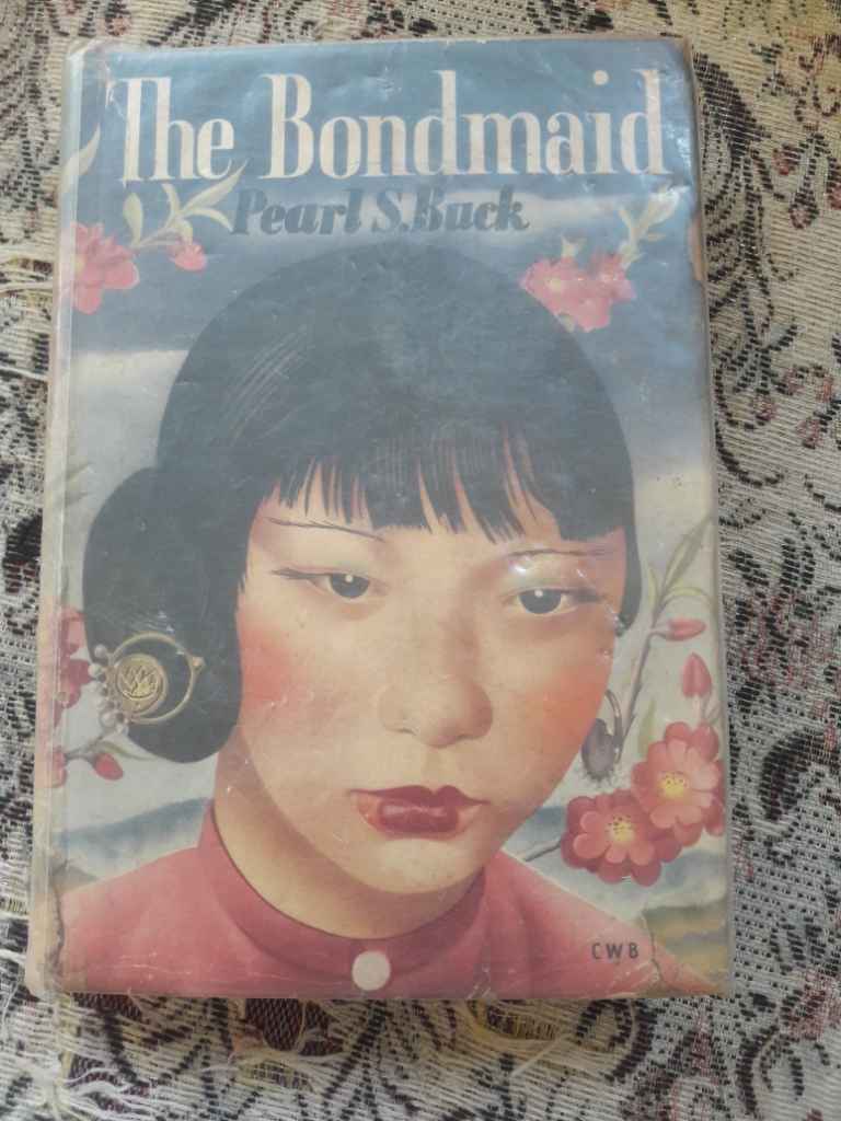 BUKU TERNAMA "THE BONDMAID"