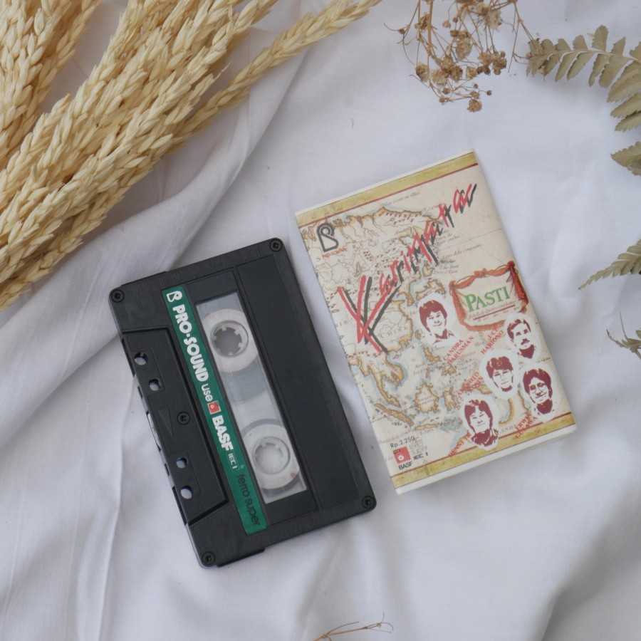 Kaset Pita Karimata album Pasti