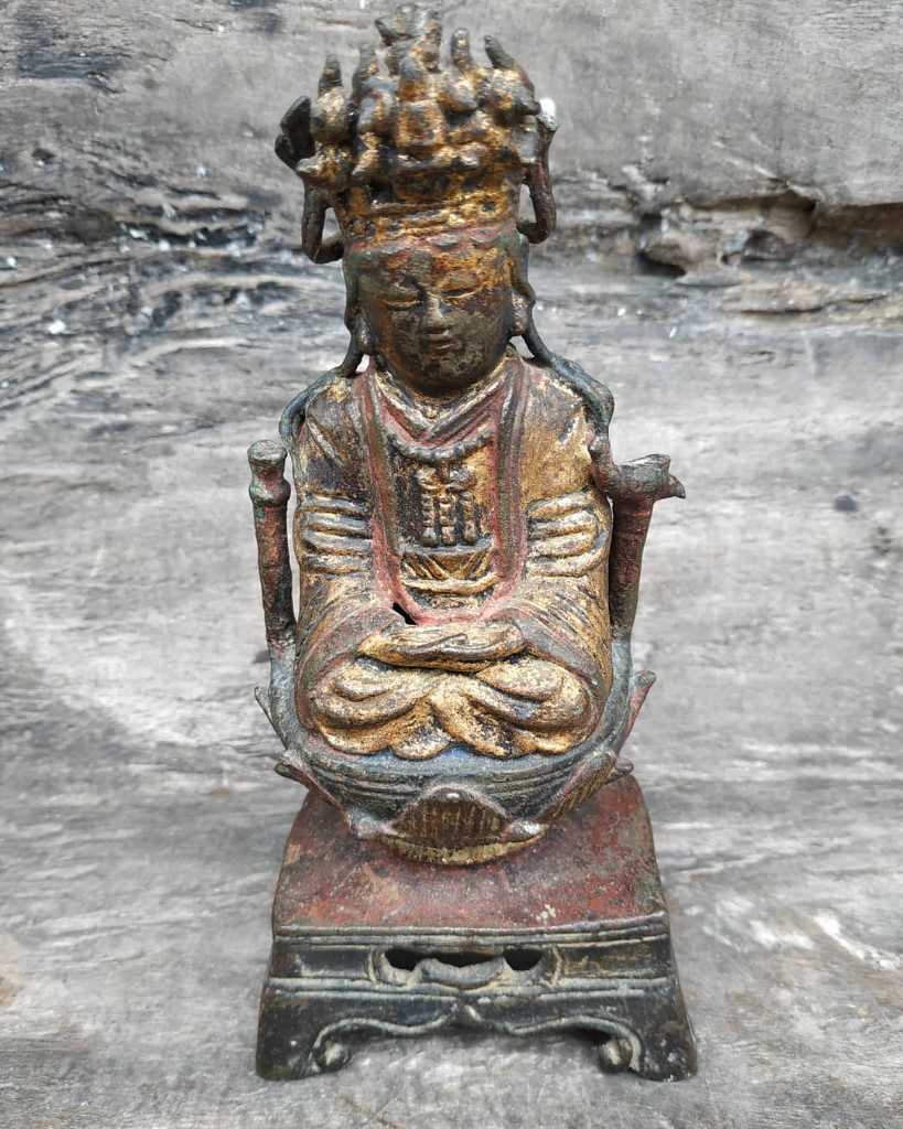 Patung Perunggu Antik