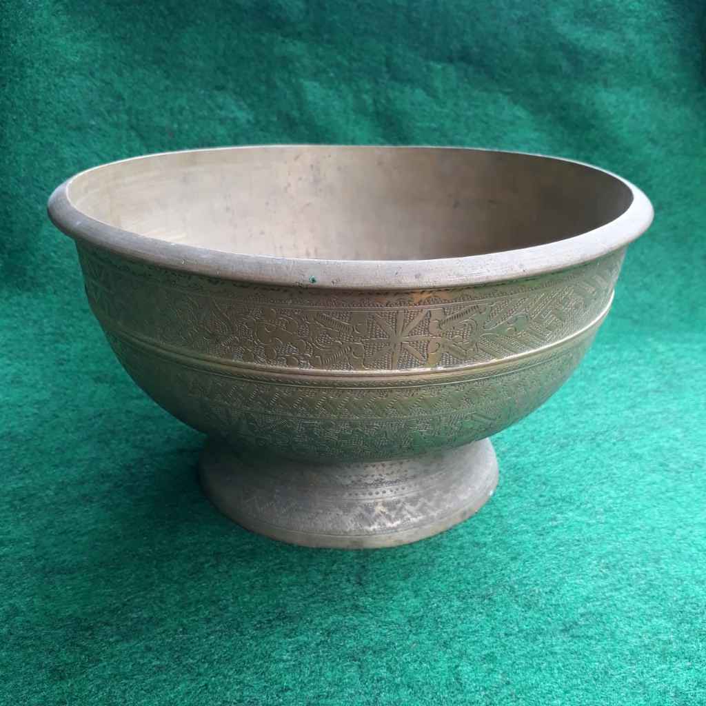 Bokor Kuningan Antik