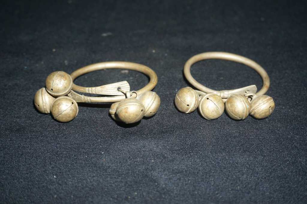 Sepasang Gelang Klinting