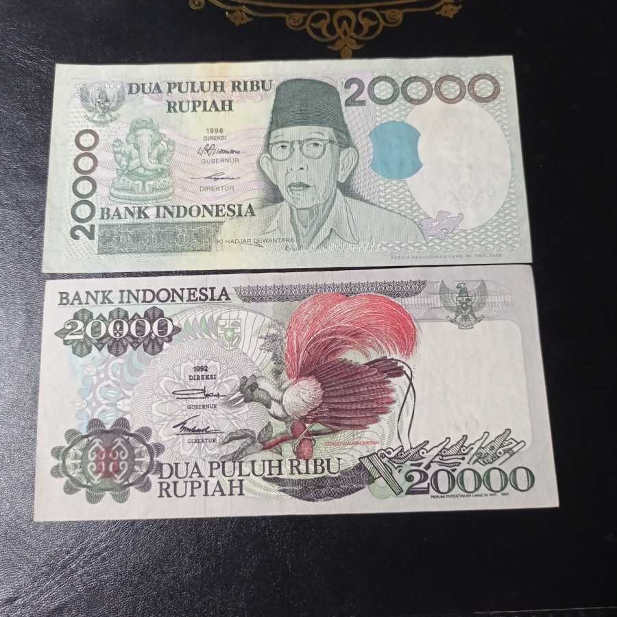set uang kuno 20.000 beda generasi ekonomis