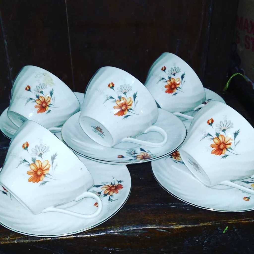 Cangkir Porcelain China Vintage