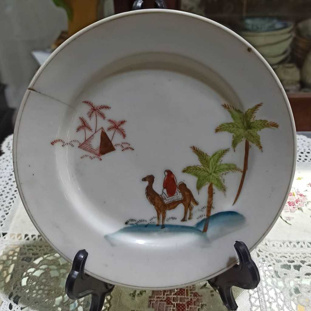 Piring Keramik Vintage