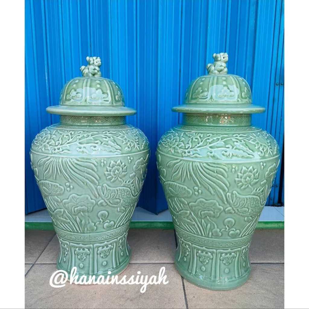 Tochin Celedon Ikan Motif Timbul