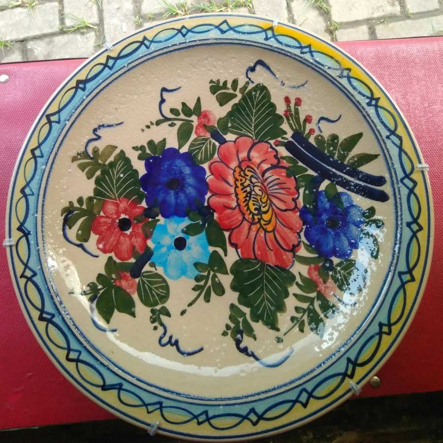 Piring Keramik Antik China