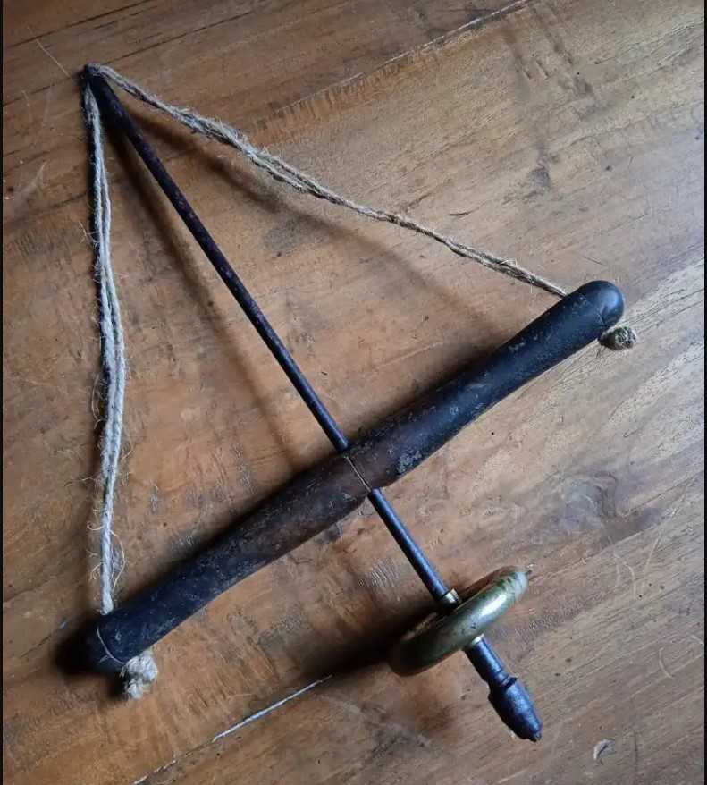 Alat Bor Archimedes manual Antik.