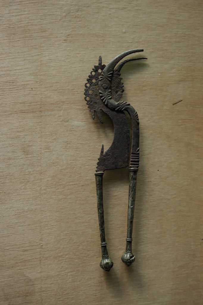 Kacip Kepala Ornamen