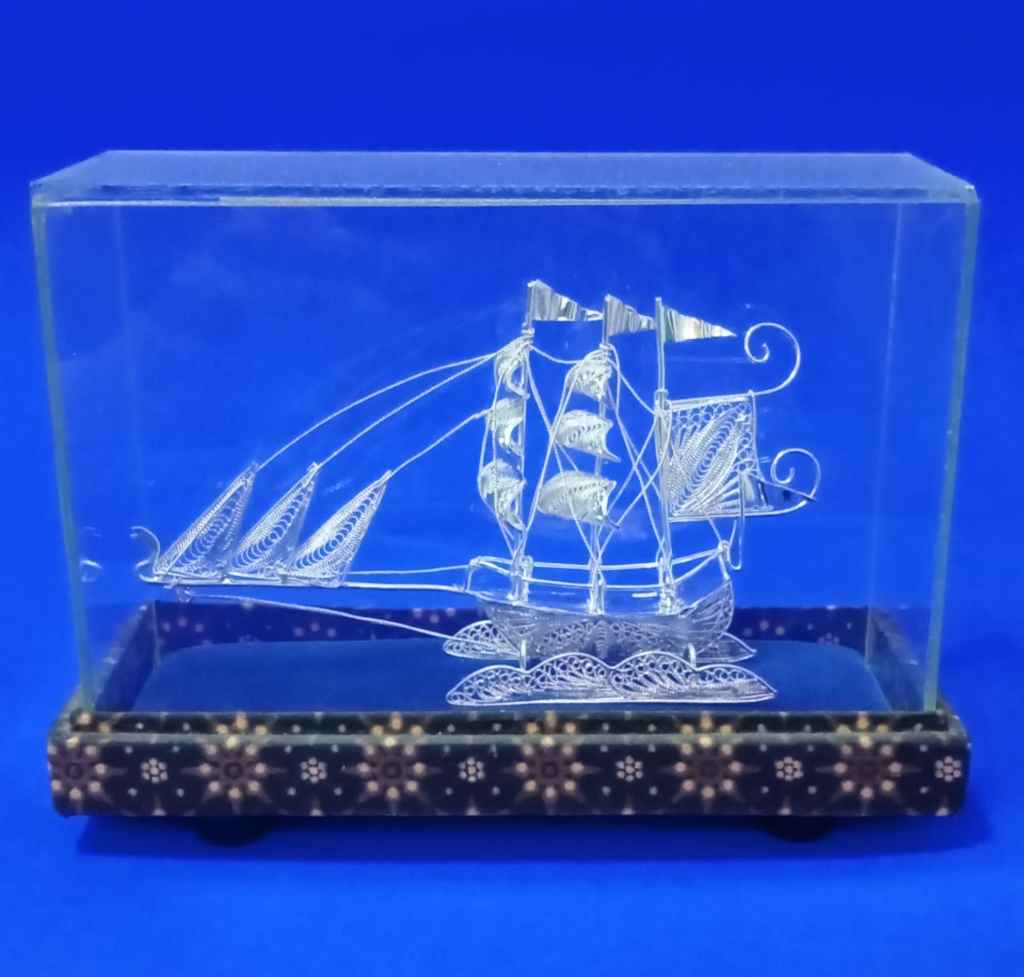 Miniatur Kapal Bahan Perak Dan Tembaga