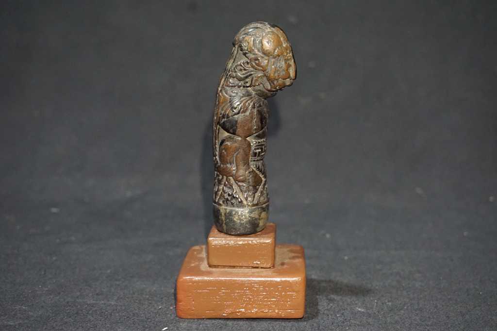 Handle Keris Primitif