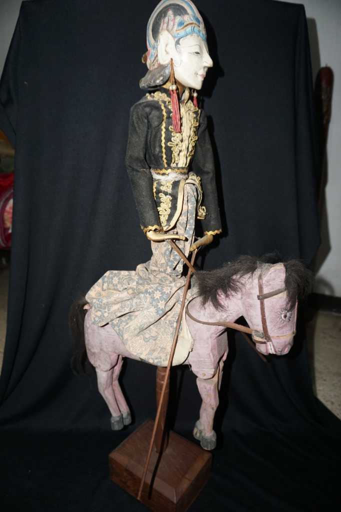 Wayang Golek Gamyong Pengeran Naik Kuda