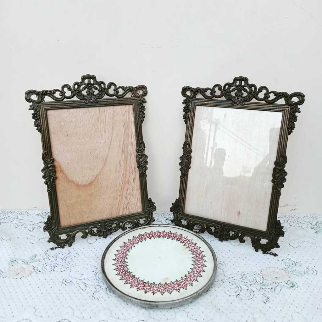 Frame foto italy.masih lengkap rantai pengait.P.33cm x L.22cm