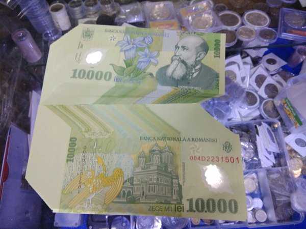 BL 1956 per 1 lembar romania 10000 lei tahun 2000 polymer unc mulus