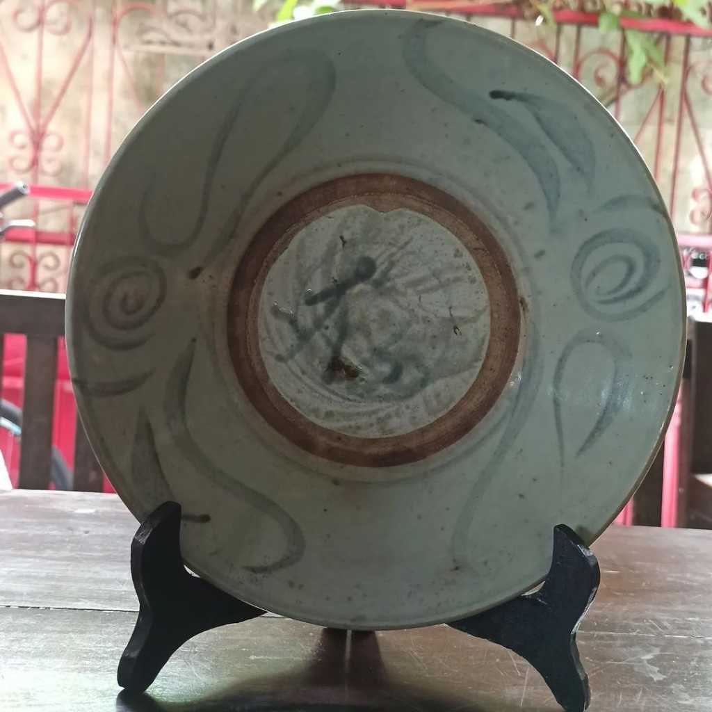 Piring Keramik Antik China