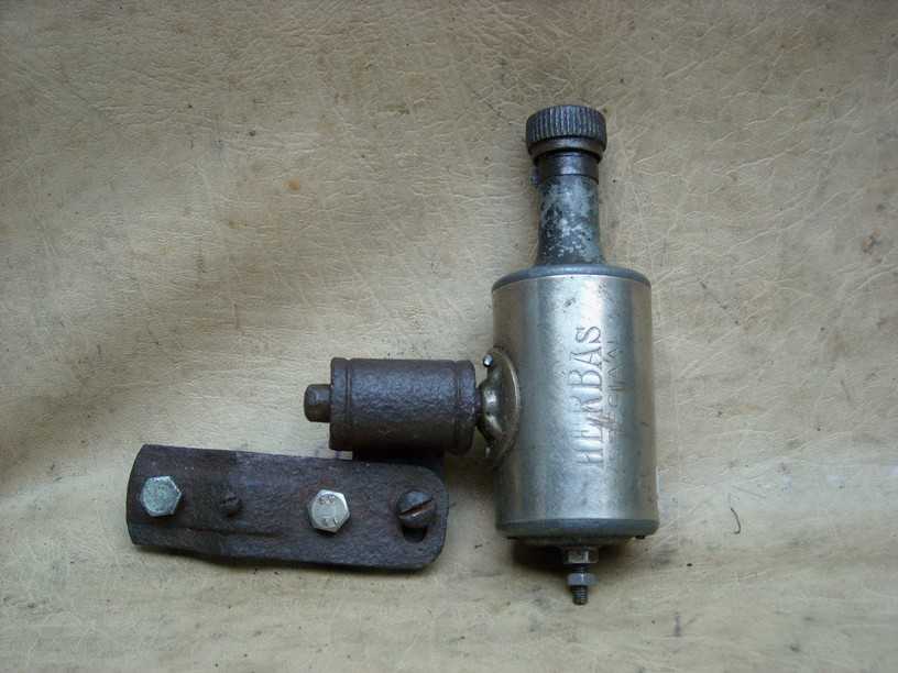 DYNAMO HERBAS ( 702 –DINAMO)