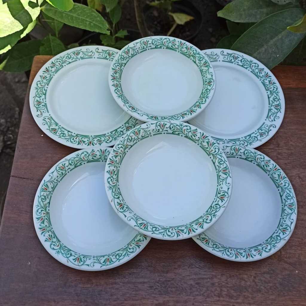 Piring Keramik Vintage