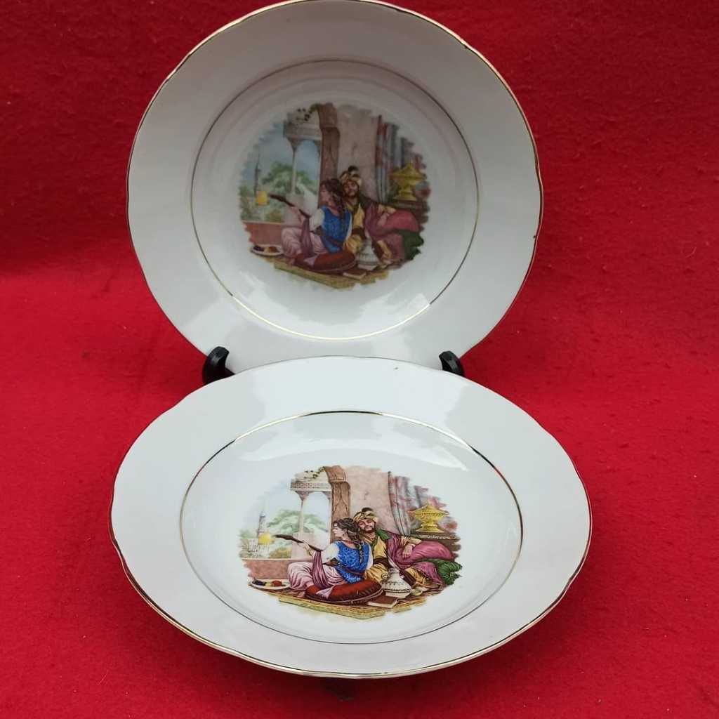 Piring Keramik Vintage