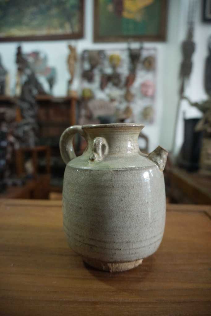 Tempat Susu Keramik Antik