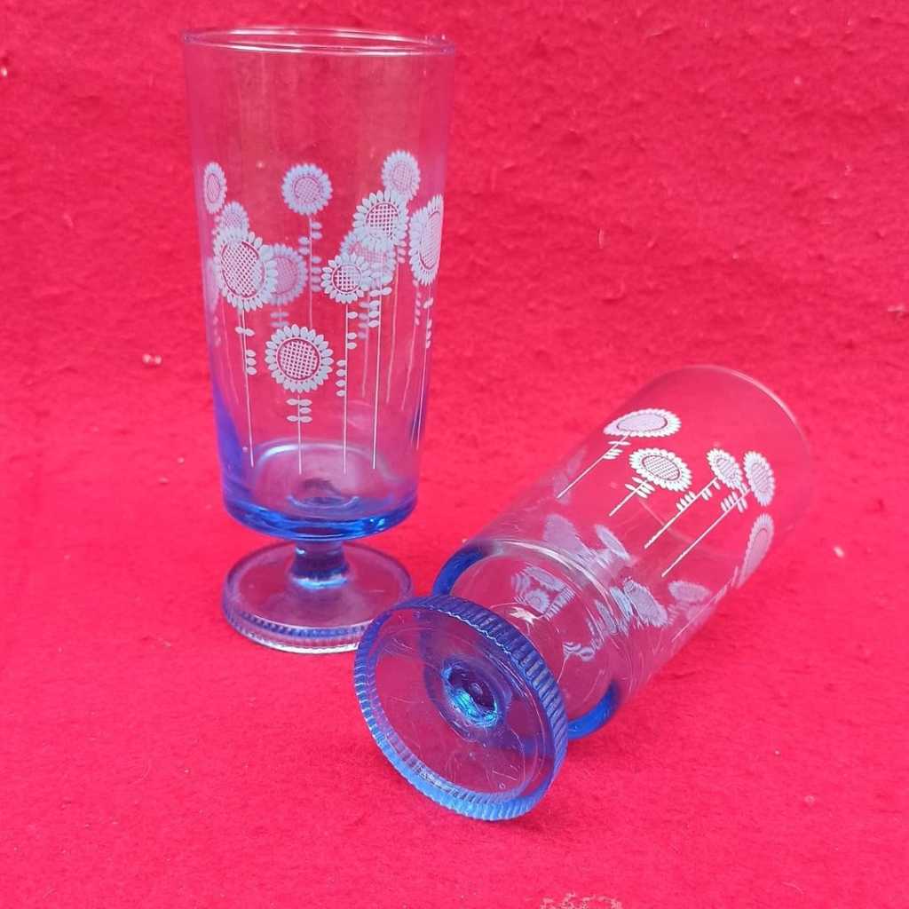 Gelas kaki jadul Biru