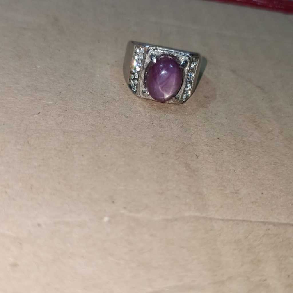 Cincin Batu permata Ruby ster
