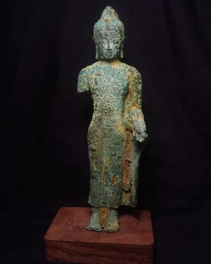 Patung Perunggu Antik