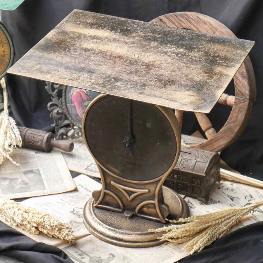 Timbangan Vintage Eropa