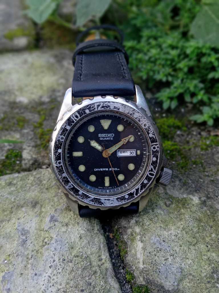 Seiko quartz store diver 200m