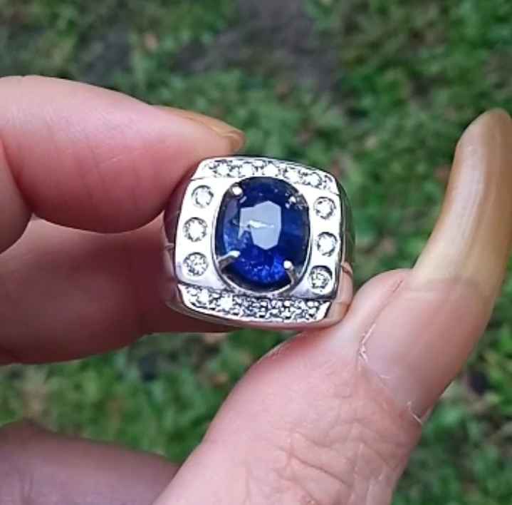 Blue Sapphire 4,50 crt
