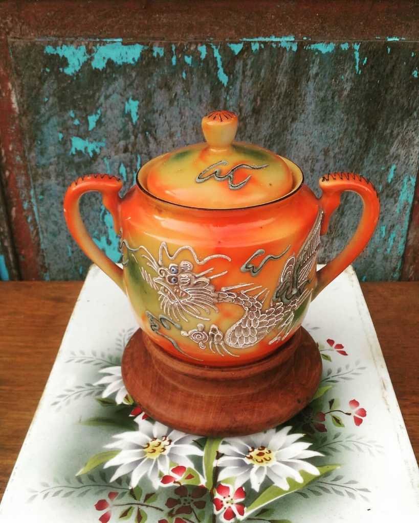 Tempat Gula Japan. Kondisi utuh mulus.