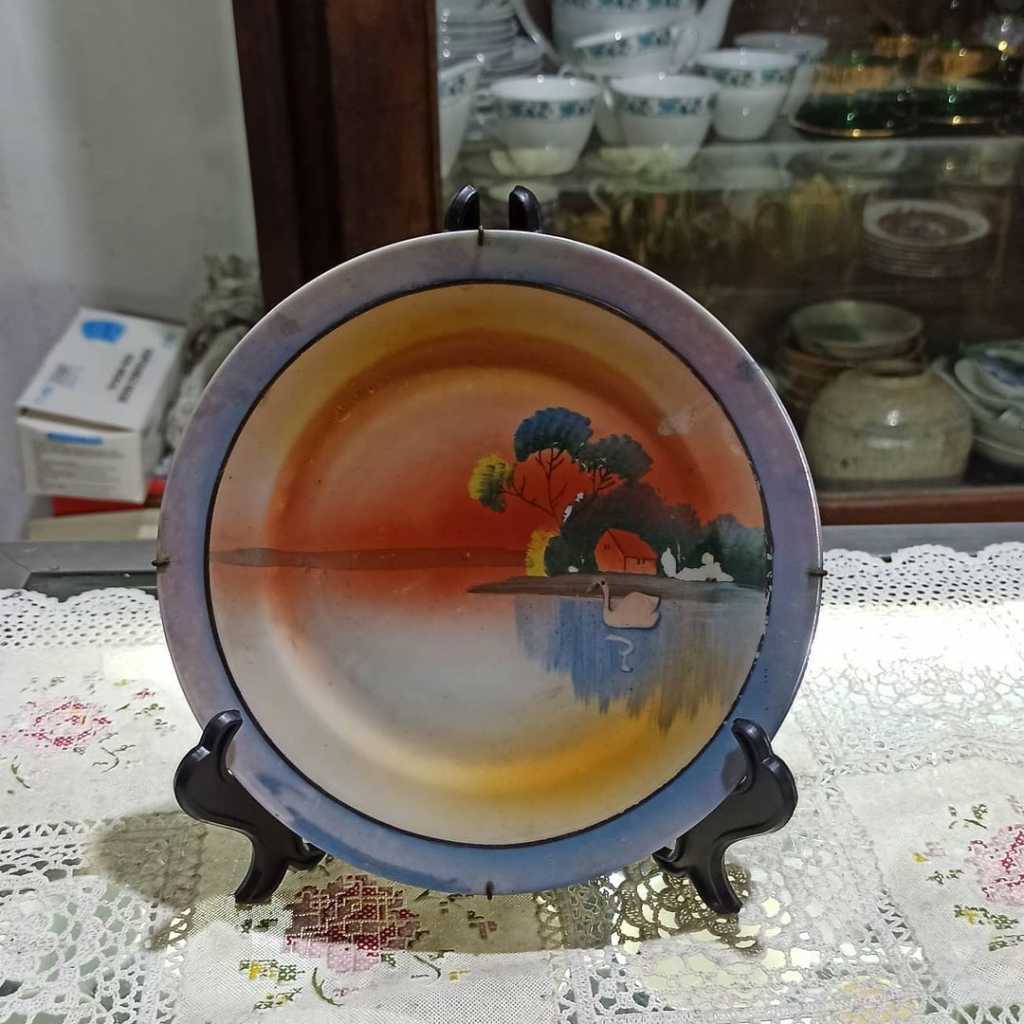 Piring Keramik Vintage