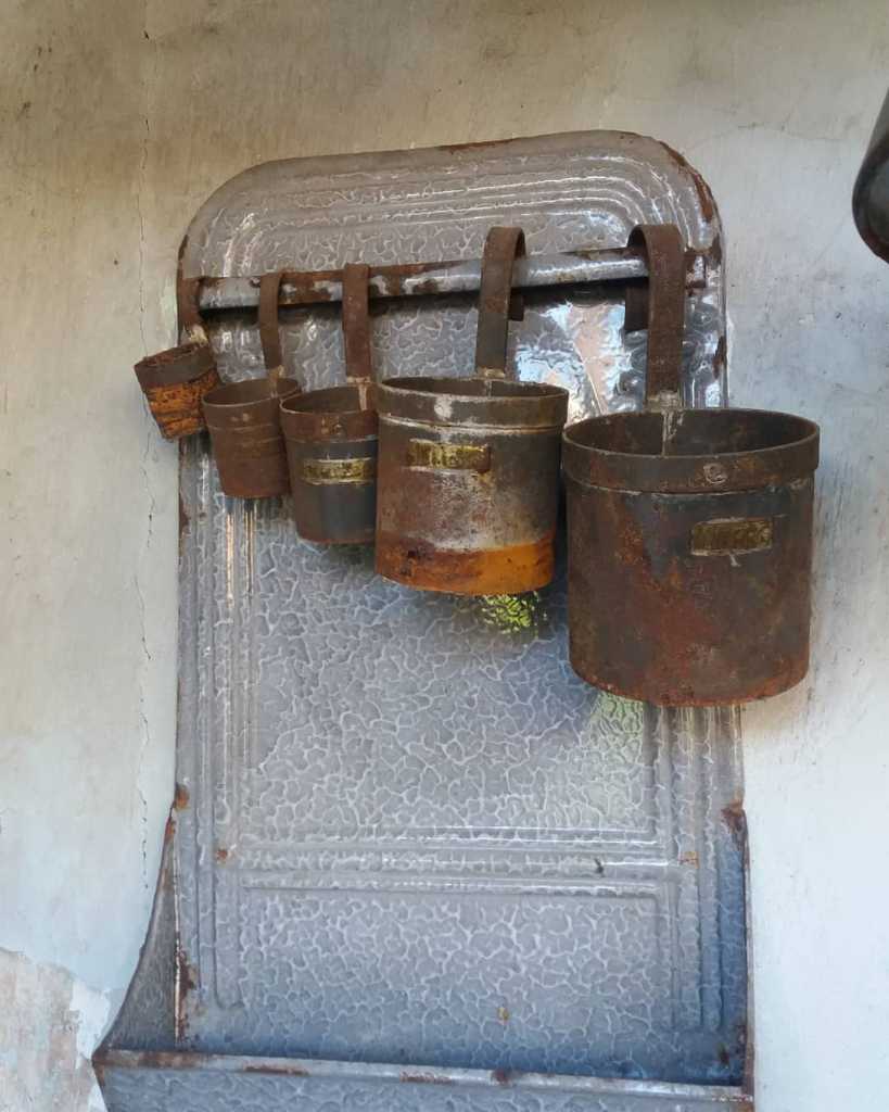 Wastafel dan takaran minyak...