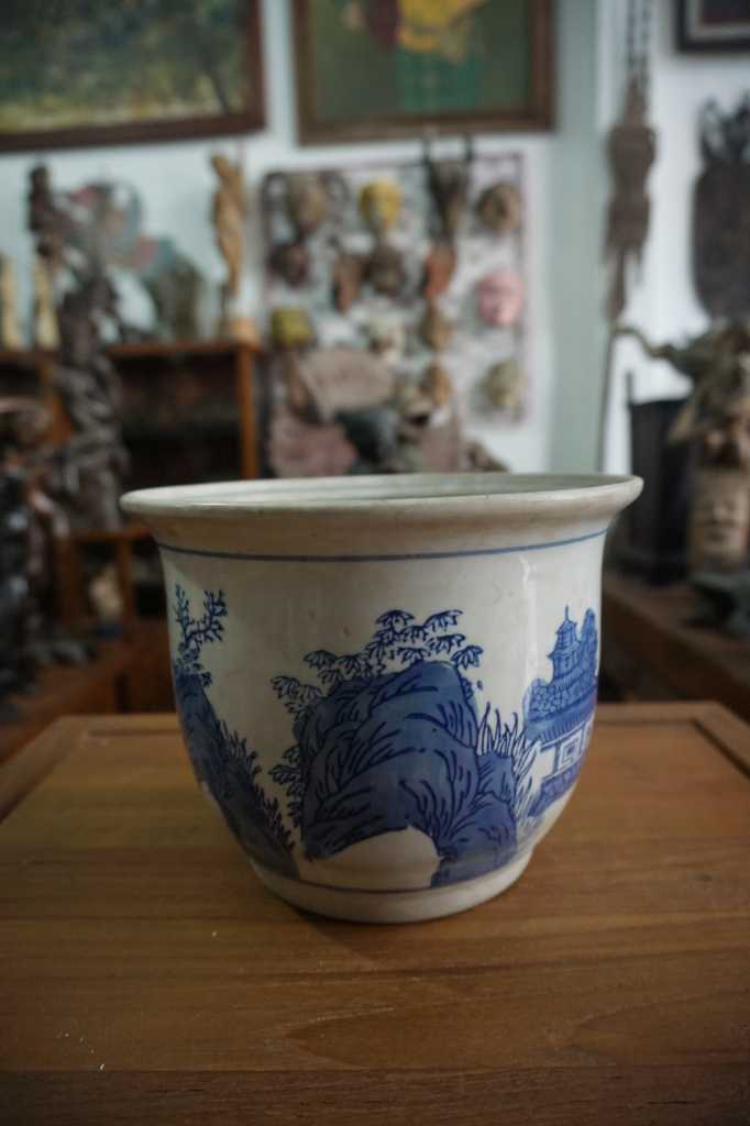 Pot Bunga Keramik Vintage