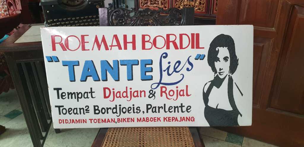 Iklan Enamel Roemah Bordil "Tante"