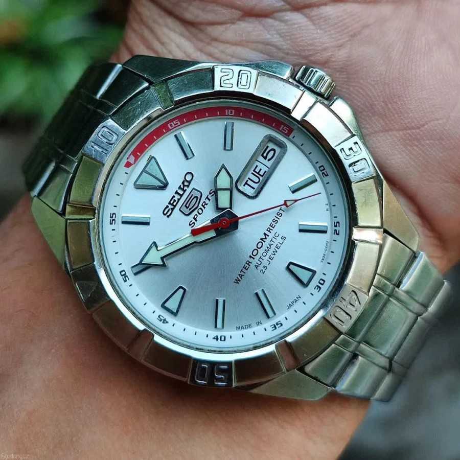 Jam Tangan Seiko 5 sports automatic 100m resist 23 jewels