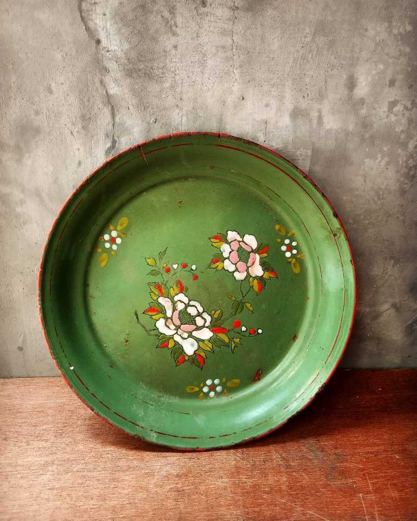 Nampan Enamel Vintage