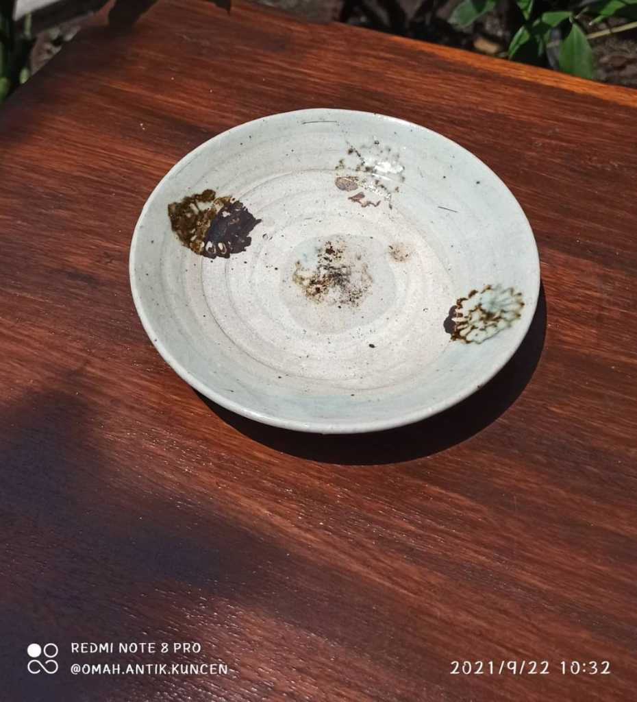 Piring Keramik Antik China