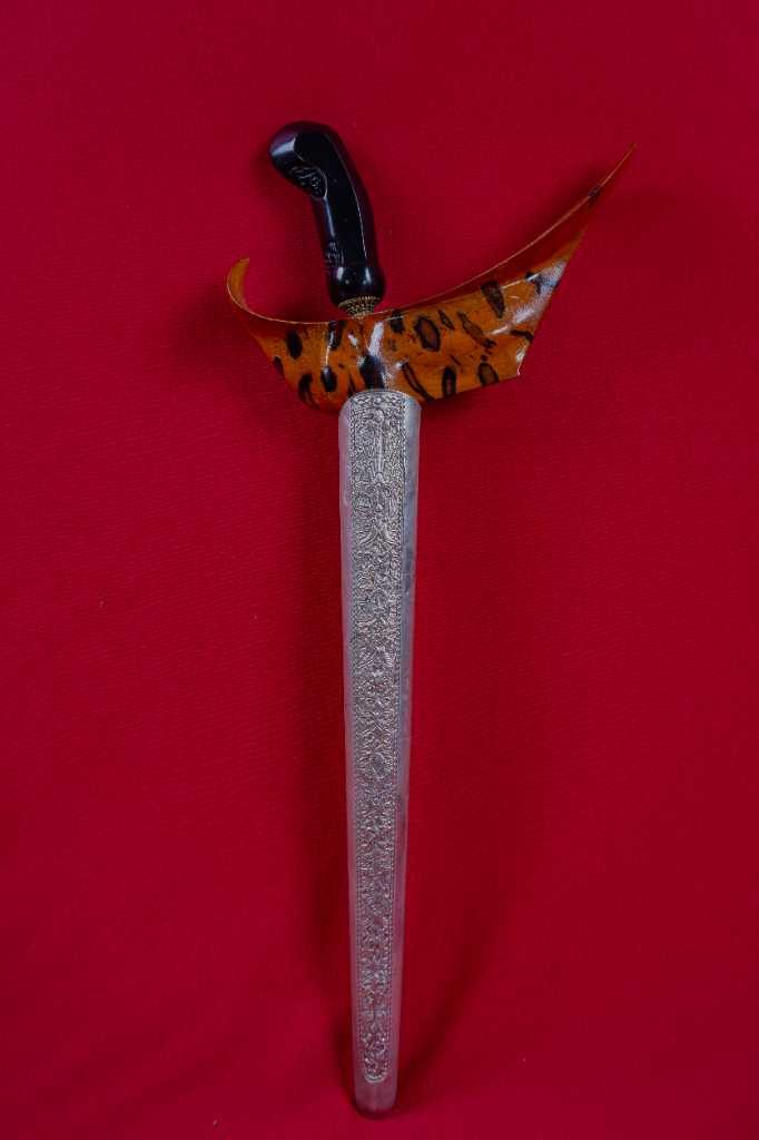 [001] Keris Lurus Mundarang Pedaringan Kebak Demak