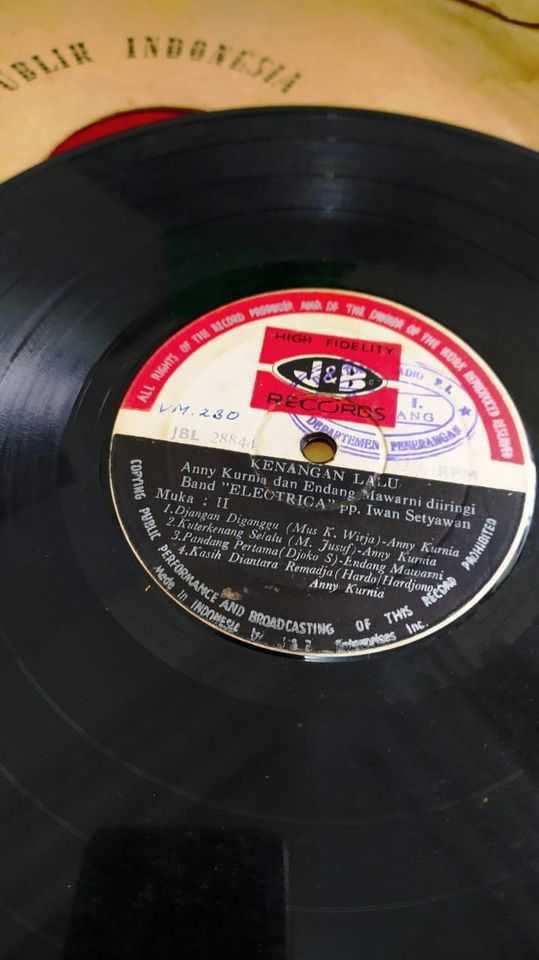 Piringan Hitam Kenangan Lalu