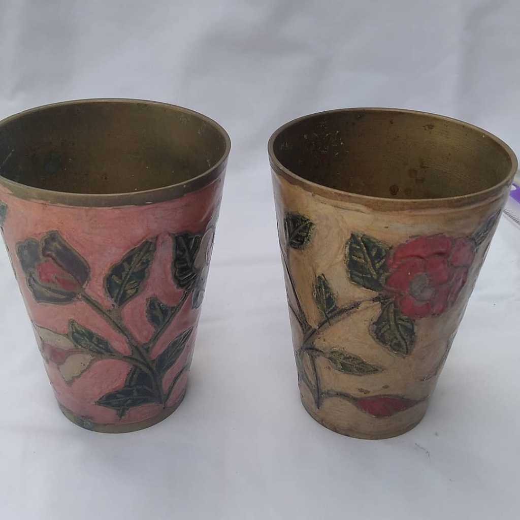 2 Gelas kuningan India tinggi : 9cm diameter : 7cm