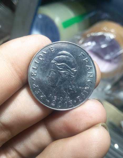 A 2192 Koin Kuno Francise 20 Frans Tahun 2013 Kondisi sesuai Gambar