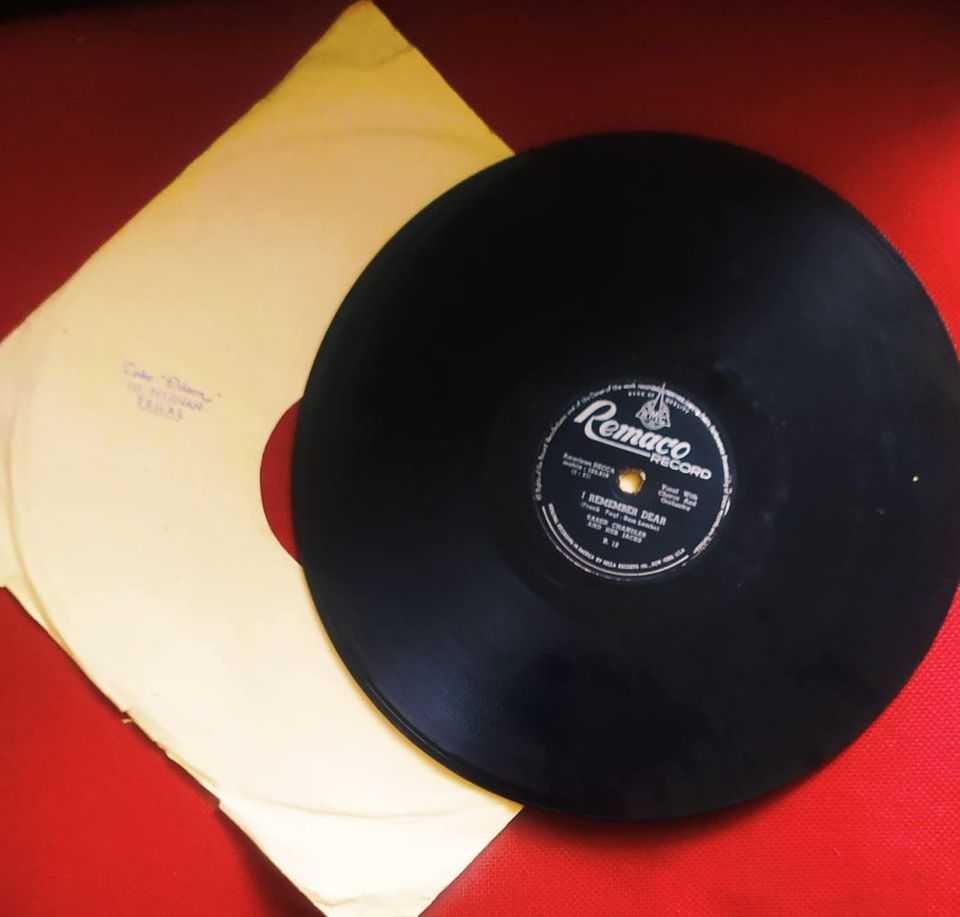 Piringan Hitam  I remember dear - karen chandler