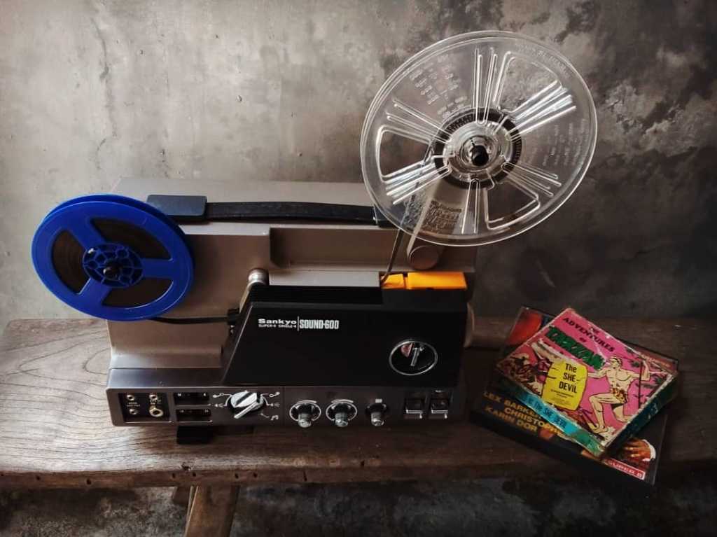 Projector Vintage "SANKYO - sound 600"..??.